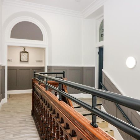 The Marriage Room At The Institute Executive Apartments Keith Exteriör bild