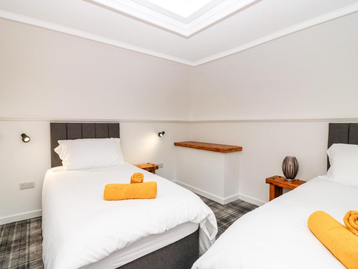 The Marriage Room At The Institute Executive Apartments Keith Exteriör bild